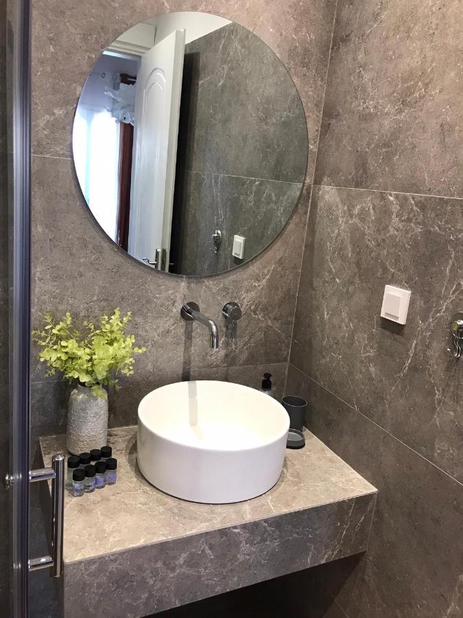 Artemis Apartment *